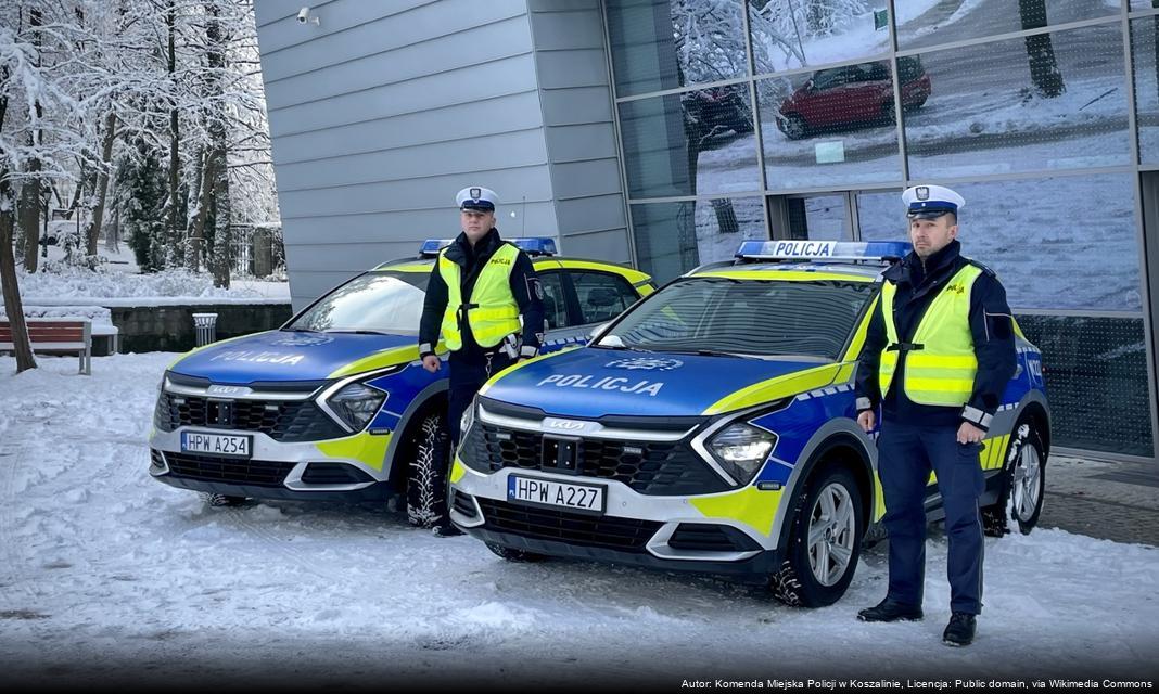 Spotkanie policjantów z uczniami II LO w Kutnie dotyczące rekrutacji